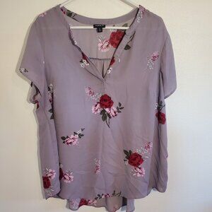 TORRID Lilac Floral short sleeve blouse Size 0